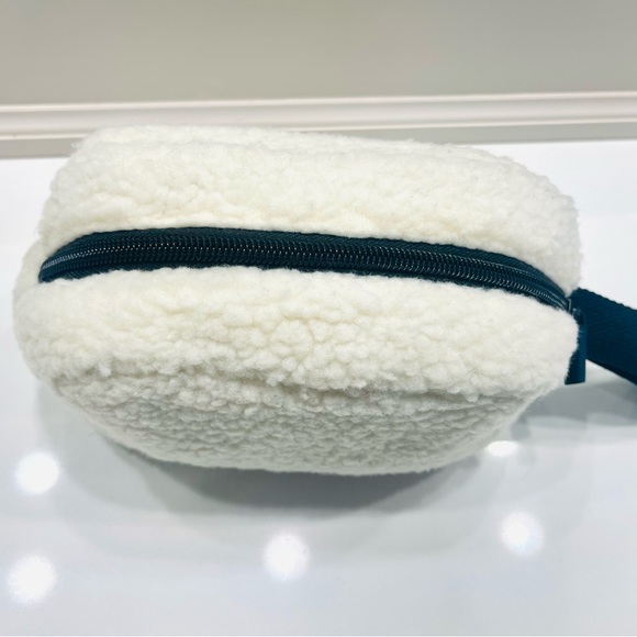 Kate Spade Sherpa Bag NWOT - Picture 11 of 15